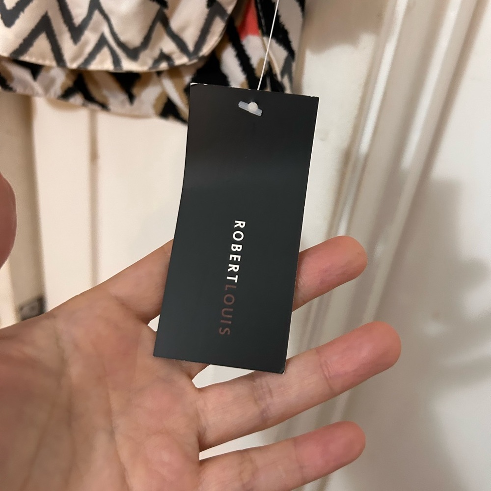 Chic Geometric Patterned Blouse - image 5